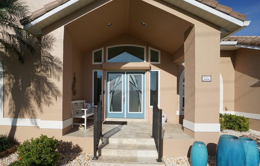 530 Monaco Dr, Punta Gorda FL 33950-7814 exterior