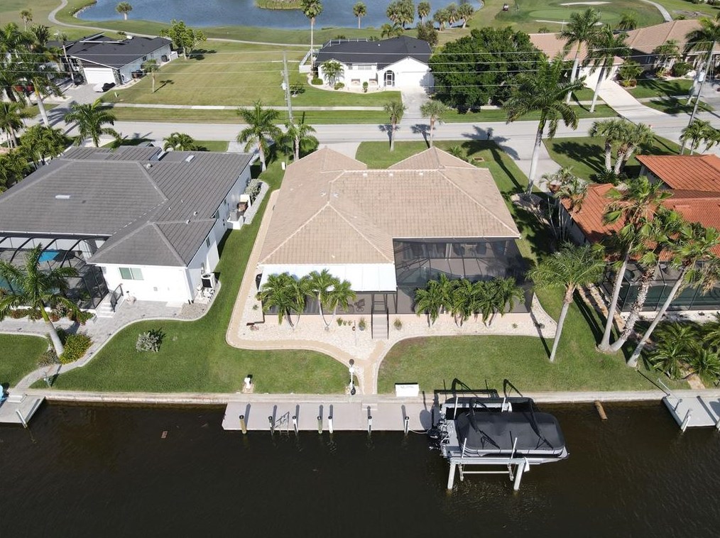 530 Monaco Dr, Punta Gorda FL 33950-7814 exterior