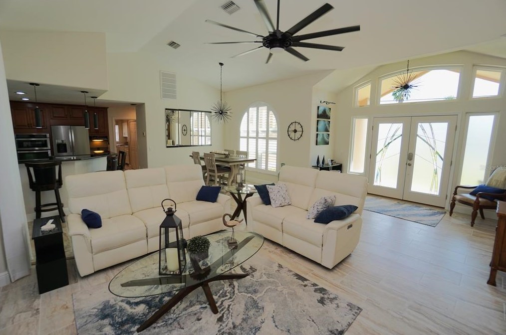 530 Monaco Dr, Punta Gorda FL 33950-7814 exterior