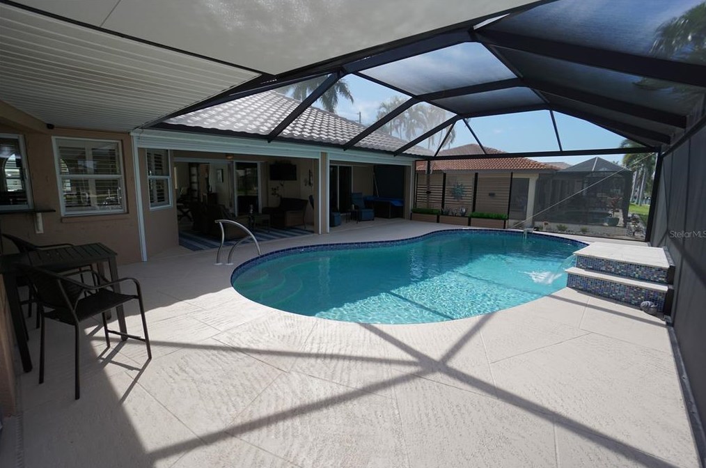 530 Monaco Dr, Punta Gorda FL 33950-7814 exterior