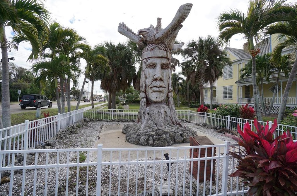 530 Monaco Dr, Punta Gorda FL 33950-7814 exterior