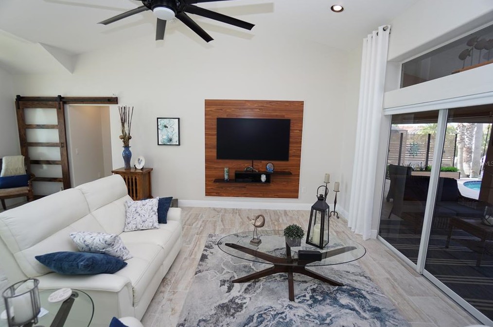 530 Monaco Dr, Punta Gorda FL 33950-7814 exterior