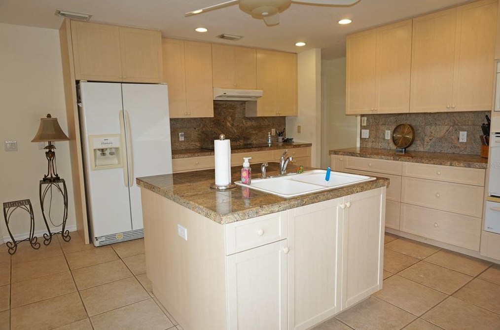 21 Seasons Dr, Punta Gorda FL  33983-5432 exterior