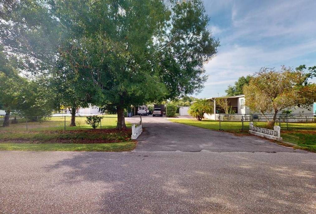 1425 Plum Dr, Arcadia FL  34266-7477 exterior