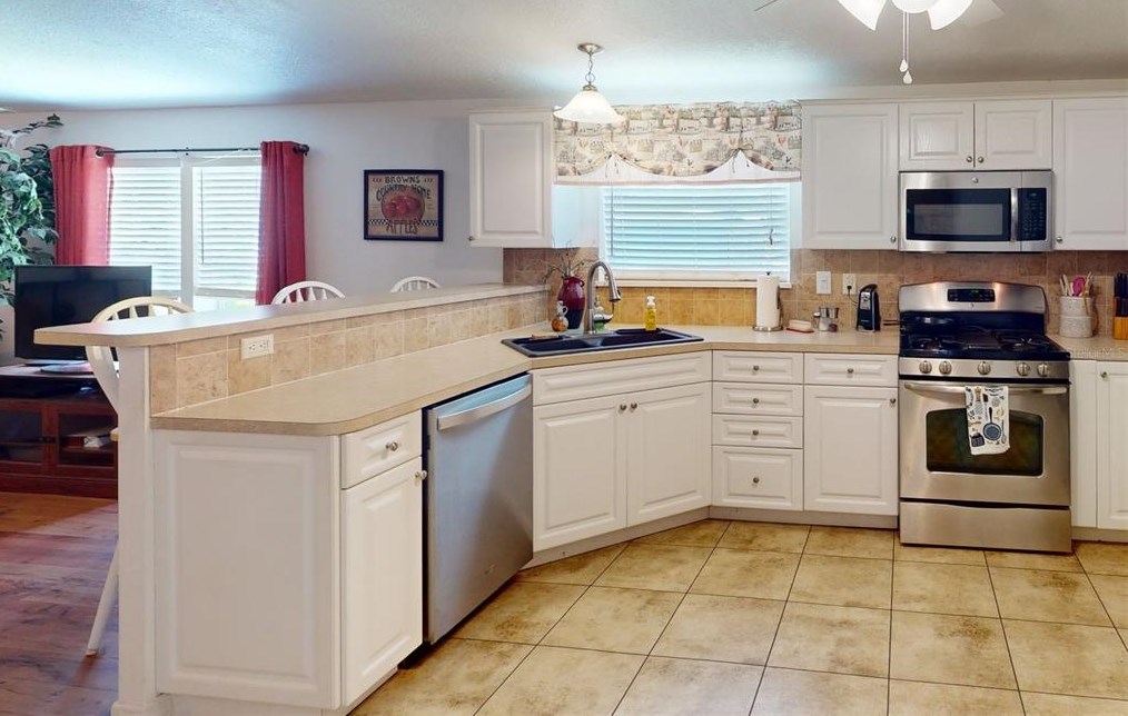 1425 Plum Dr, Arcadia FL  34266-7477 exterior