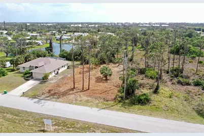 8905 Bantry Bay, Englewood, FL 34224 - Photo 3