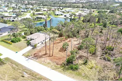 8905 Bantry Bay, Englewood, FL 34224 - Photo 9