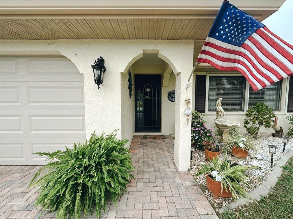 1987 Nuremberg Blvd, Punta Gorda FL  33983-6001 exterior