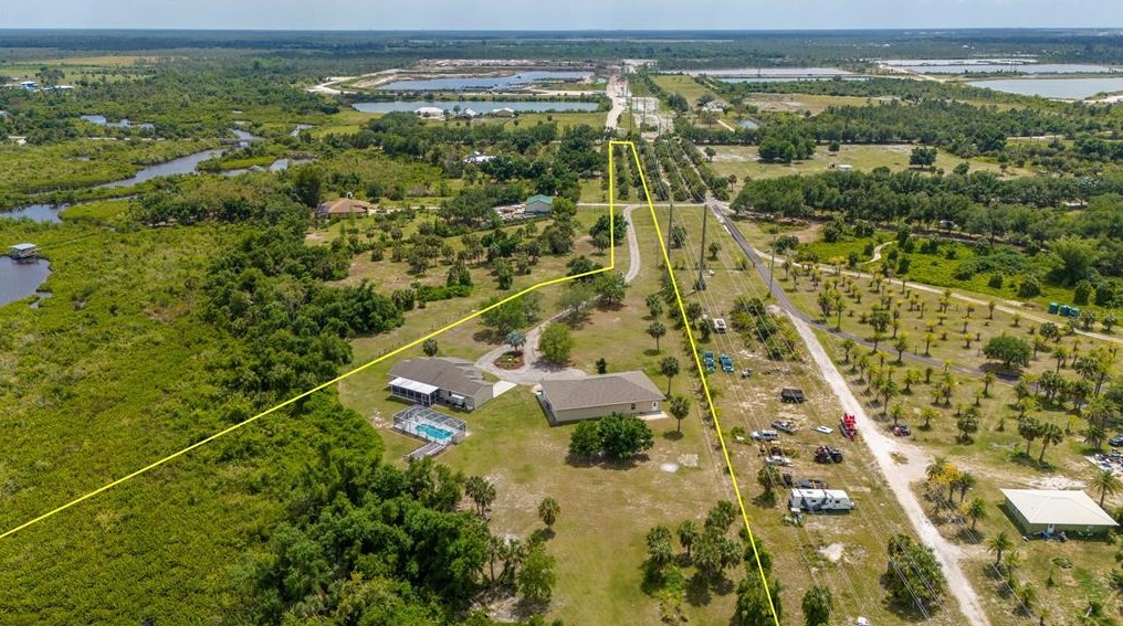 38883 Washington Loop Rd, Punta Gorda FL 33982-9532 exterior