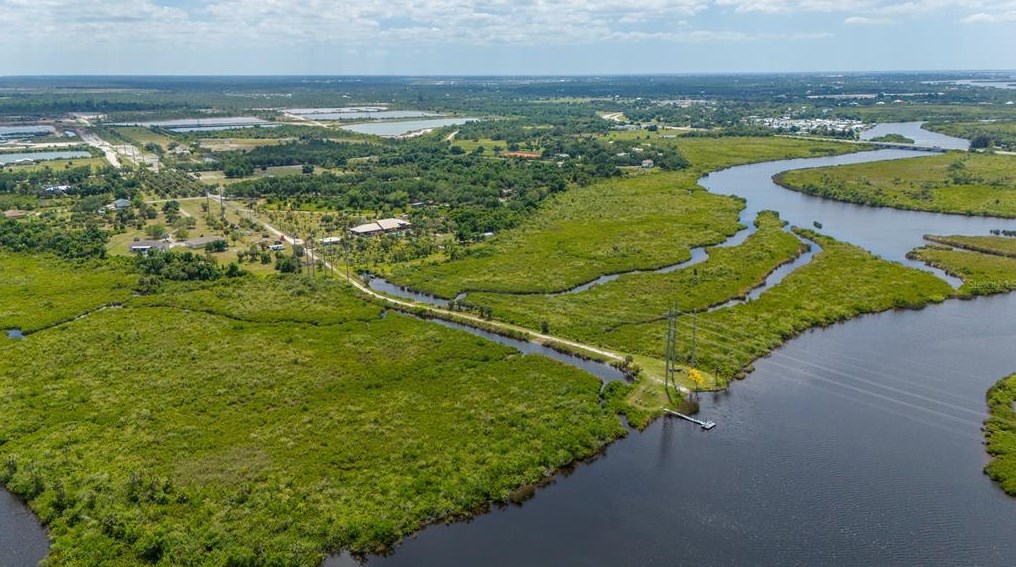 38883 Washington Loop Rd, Punta Gorda FL 33982-9532 exterior