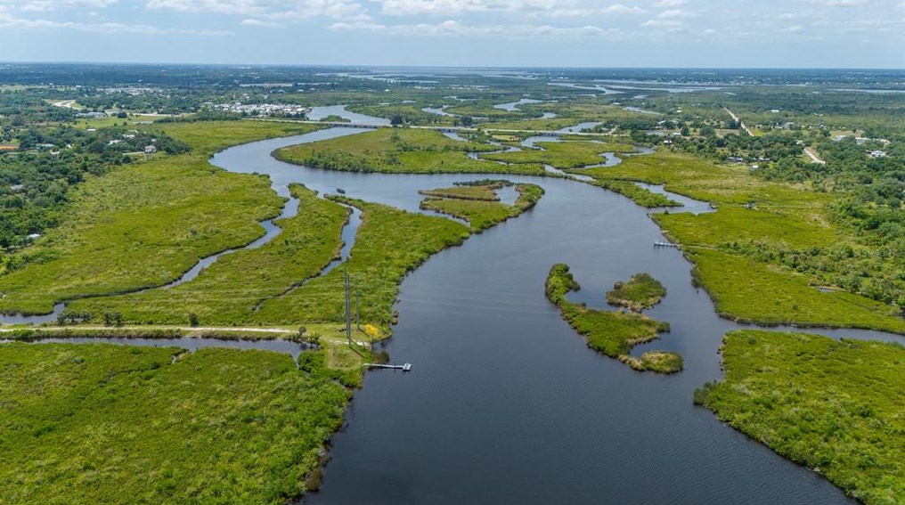 38883 Washington Loop Rd, Punta Gorda FL 33982-9532 exterior