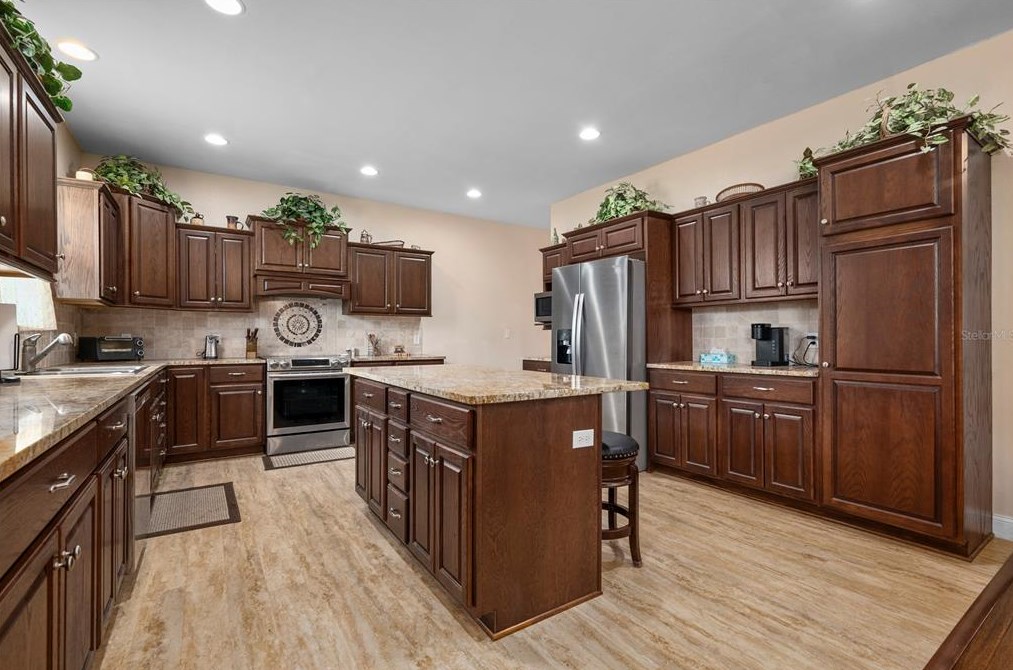 38883 Washington Loop Rd, Punta Gorda FL 33982-9532 exterior