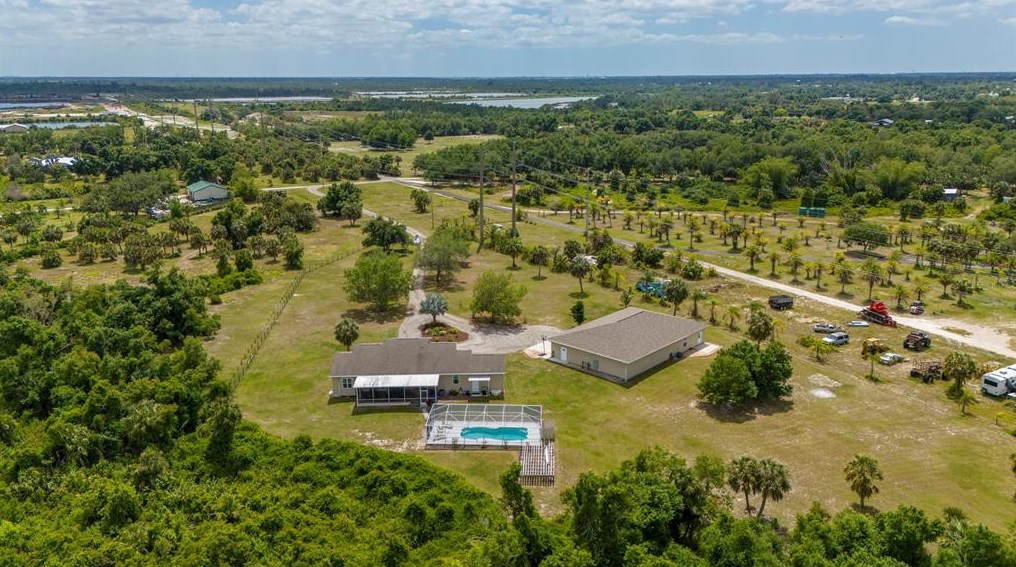 38883 Washington Loop Rd, Punta Gorda FL 33982-9532 exterior