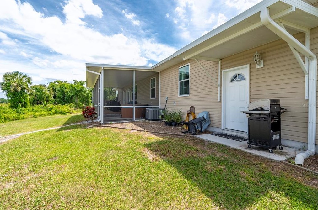 38883 Washington Loop Rd, Punta Gorda FL 33982-9532 exterior