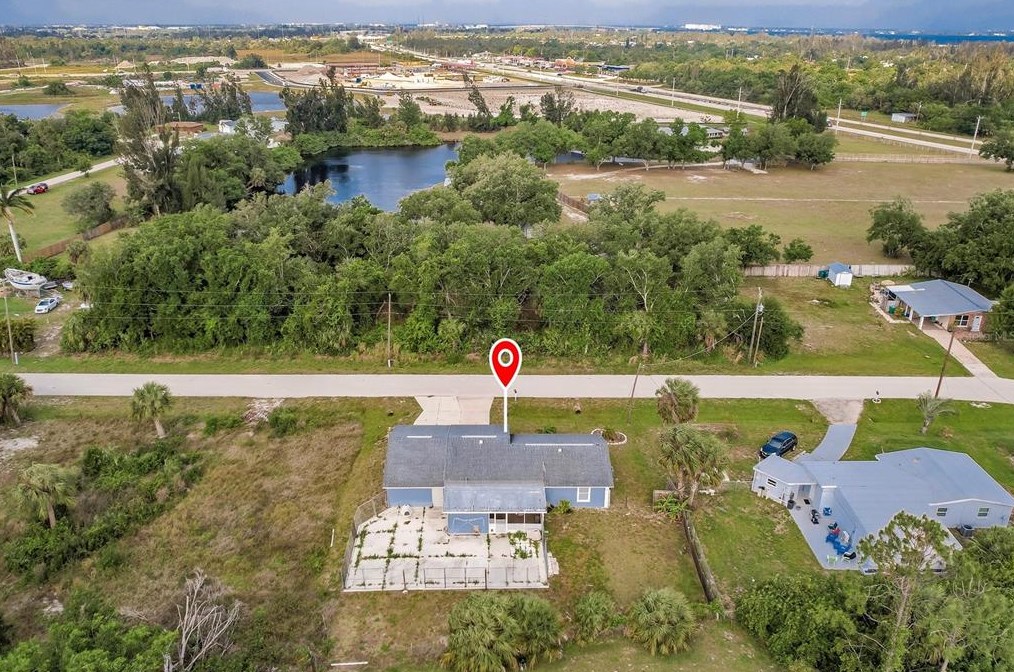 4325 Knollwood Dr, Punta Gorda FL  33982-1823 exterior