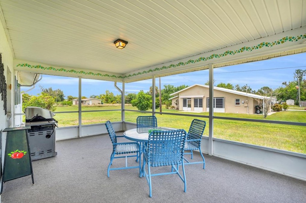 11176 3rd Ave, Punta Gorda FL  33955-1333 exterior