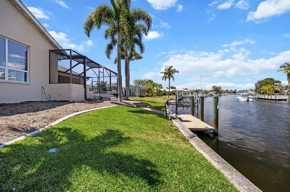 182 Gulfview Rd, Punta Gorda FL 33950-5122 exterior