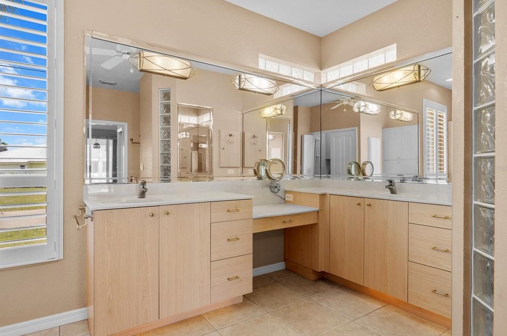 182 Gulfview Rd, Punta Gorda FL 33950-5122 exterior