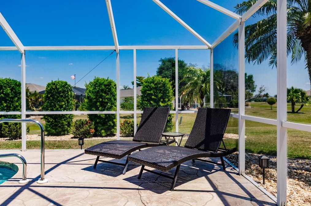 2354 Rio De Janeiro Ave, Punta Gorda FL  33983-8664 exterior