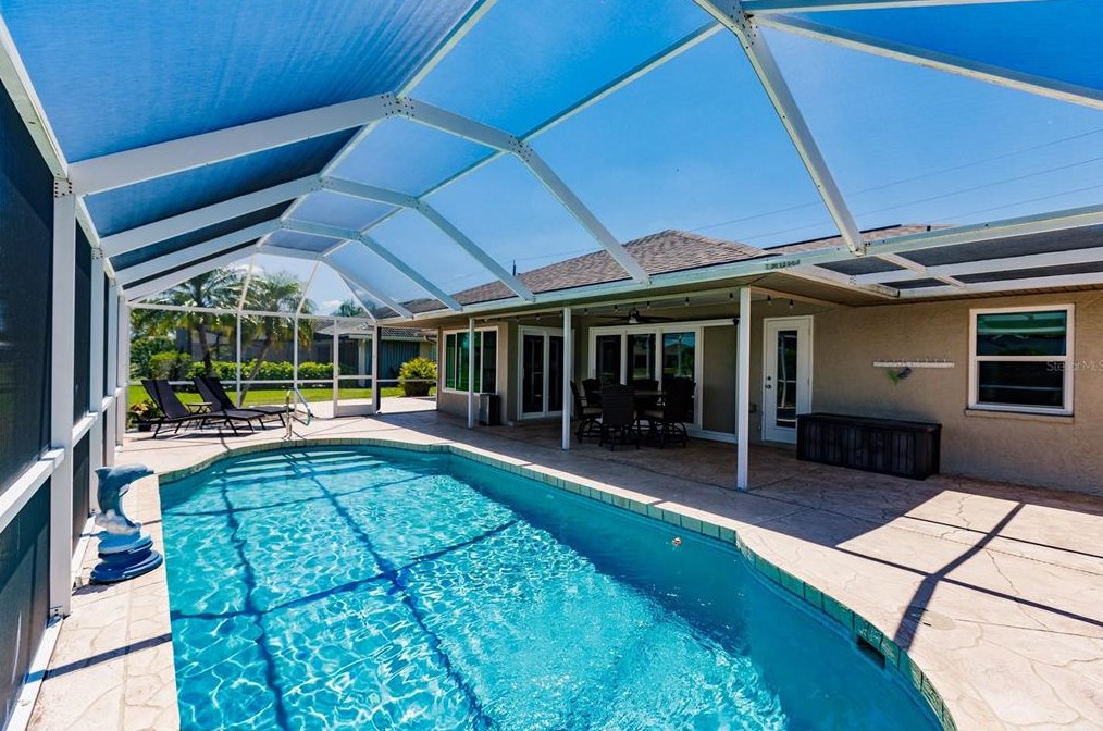 2354 Rio De Janeiro Ave, Punta Gorda FL  33983-8664 exterior