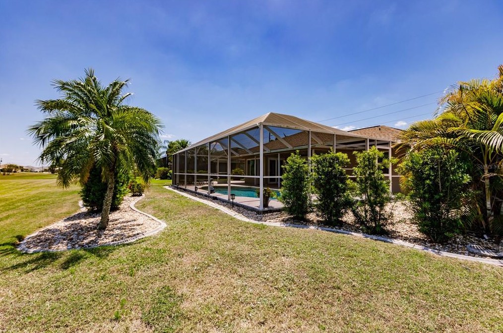 2354 Rio De Janeiro Ave, Punta Gorda FL  33983-8664 exterior