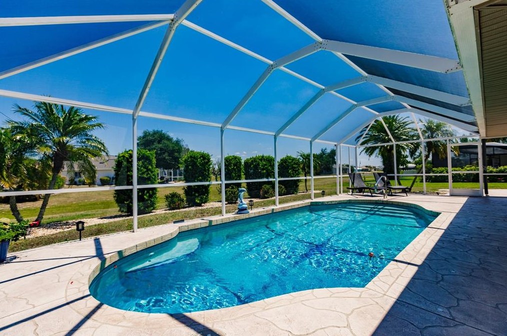 2354 Rio De Janeiro Ave, Punta Gorda FL  33983-8664 exterior