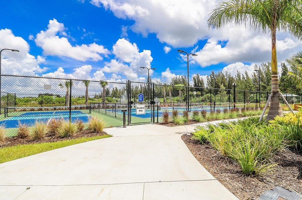 7201 Lenox Cir, Punta Gorda FL 33950-1326 exterior