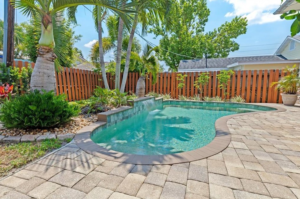 224 Harvey St, Punta Gorda FL 33950-4816 exterior