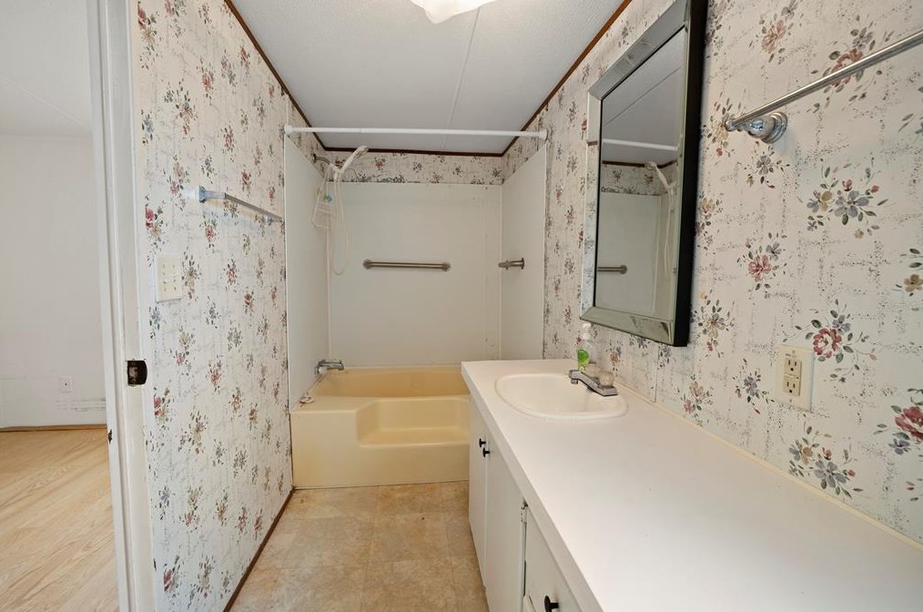 3220 Acline Rd, Punta Gorda FL 33950-8408 exterior