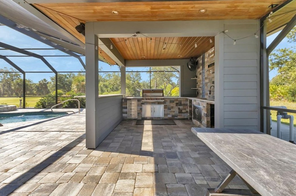 32377 Washington Loop Rd, Punta Gorda FL 33982-9676 exterior