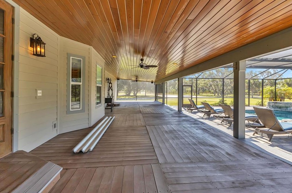 32377 Washington Loop Rd, Punta Gorda FL 33982-9676 exterior