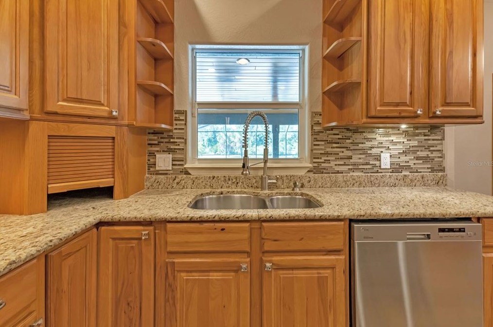 32377 Washington Loop Rd, Punta Gorda FL 33982-9676 exterior