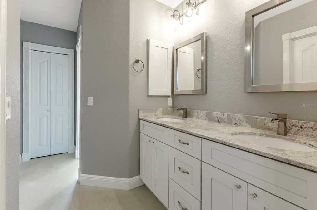 32377 Washington Loop Rd, Punta Gorda FL 33982-9676 exterior