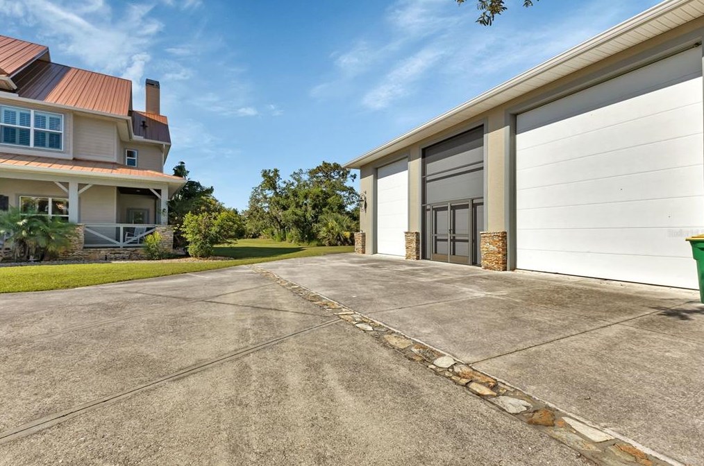 32377 Washington Loop Rd, Punta Gorda FL 33982-9676 exterior