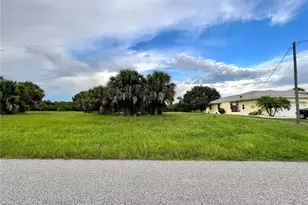 172 Tournament Rd, Rotonda West, FL 33947 - Photo 1