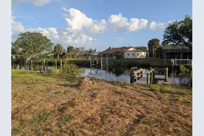 18641 Klingler Circle, Port Charlotte, FL 33948 - Photo 5