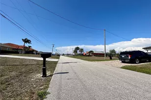 2204 NW 6th Pl, Cape Coral, FL 33993 - Photo 3