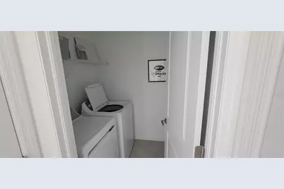 8716 Saint Kitts Circle, Englewood, FL 34224 - Photo 11