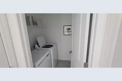 8716 Saint Kitts Circle, Englewood, FL 34224 - Photo 11