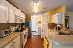 22 Windmill Blvd, Punta Gorda, FL 33950 - Photo 5