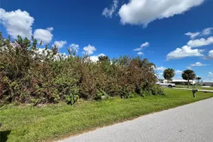 520 Fenton Ave NW, Port Charlotte, FL 33952 - Photo 1