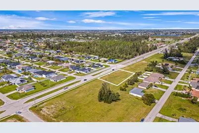1213 Chiquita Boulevard S, Cape Coral, FL 33991 - Photo 9