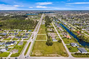 1213 Chiquita Blvd S, Cape Coral, FL 33991 - Photo 3