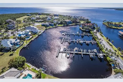 4630 Grassy Point Boulevard, Port Charlotte, FL 33952 - Photo 23