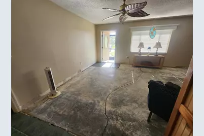 112 Sunnyside Street NW, Port Charlotte, FL 33952 - Photo 5