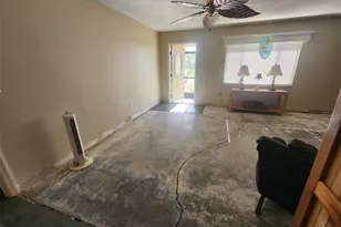 112 Sunnyside St NW, Port Charlotte, FL 33952 - Photo 5