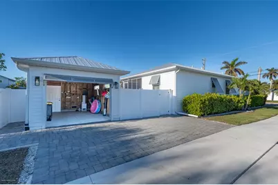 327 Harvey Street, Punta Gorda, FL 33950 - Photo 3