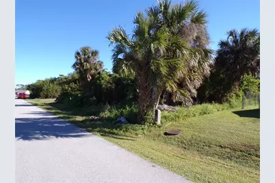 641 Norwood Street NW, Port Charlotte, FL 33952 - Photo 3