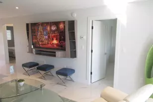 12538 SW Kingsway Cir, Lake Suzy, FL 34269 - Photo 9