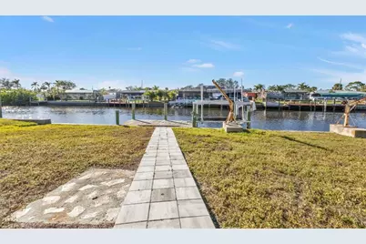 4107 Rock Creek Drive, Port Charlotte, FL 33948 - Photo 53